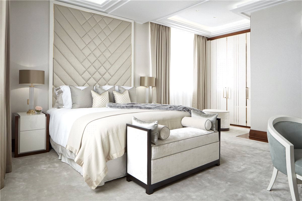 3 bedroom Flat, Brook Street, Mayfair, W1K - Available, Image 3