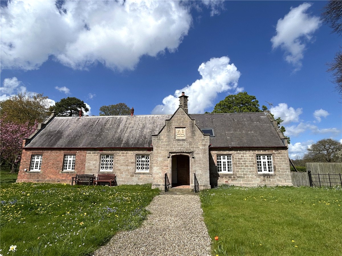 2 bedroom House, The Old School House, South Park Lane, LS22 - Available