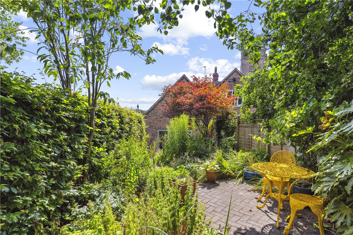 3 bedroom House, Crooked Corner, Aldbourne, SN8 - Available, Image 18