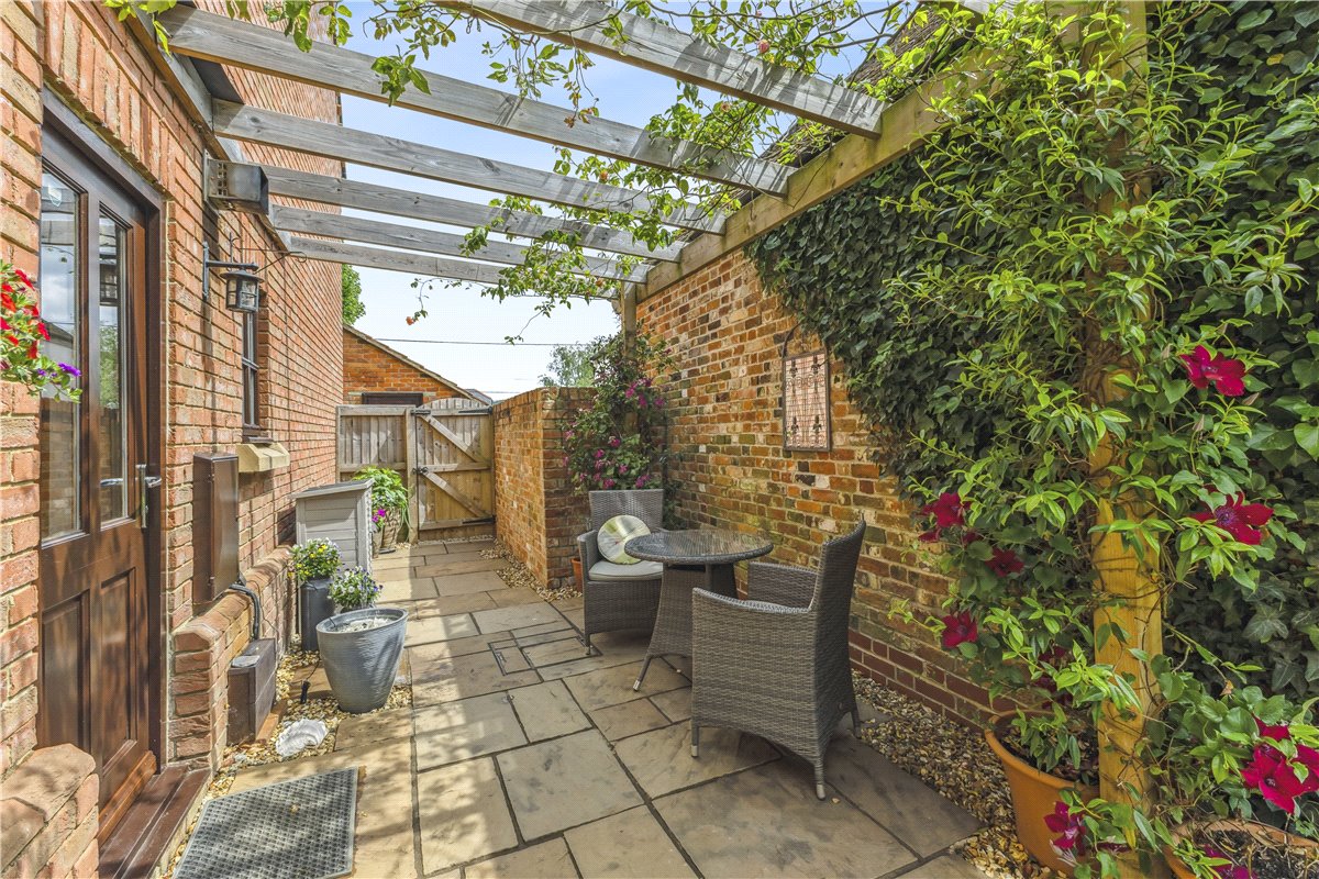 5 bedroom House, Netherstreet, Bromham, SN15 - Available, Image 18