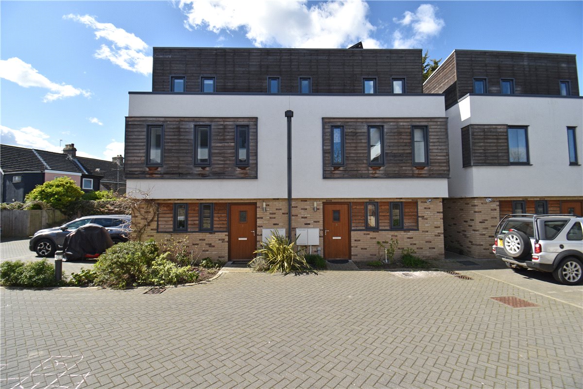 3 bedroom House, Swallow Gardens, Chesterton, CB4 - 