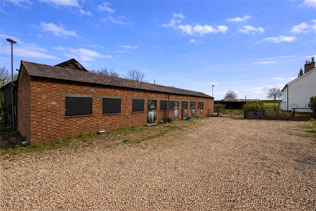 4 bedroom House, Upend, Newmarket, CB8 - Available, Image 16