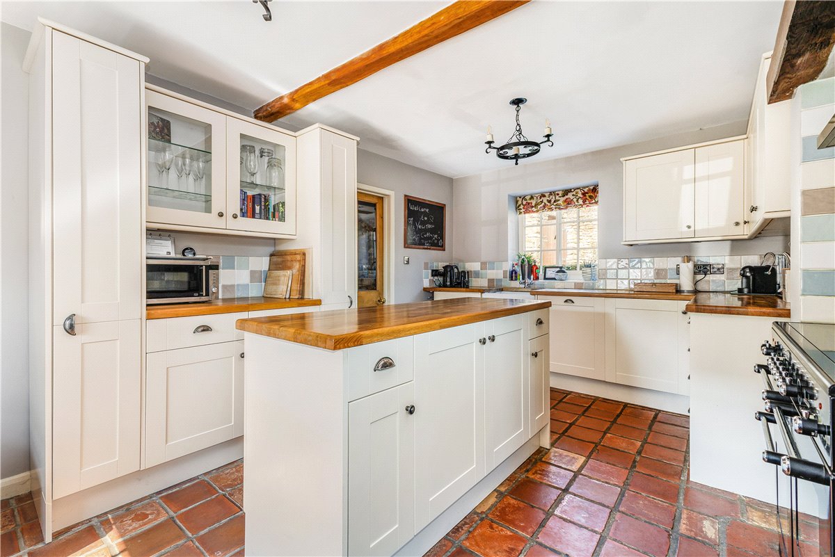 3 bedroom House, Main Street, Westow, YO60 - Available, Image 15