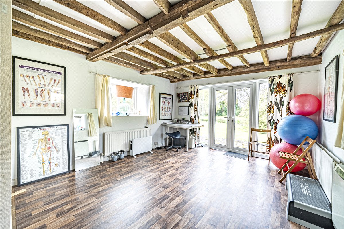 4 bedroom House, Farley Street, Nether Wallop, SO20 - Available, Image 11