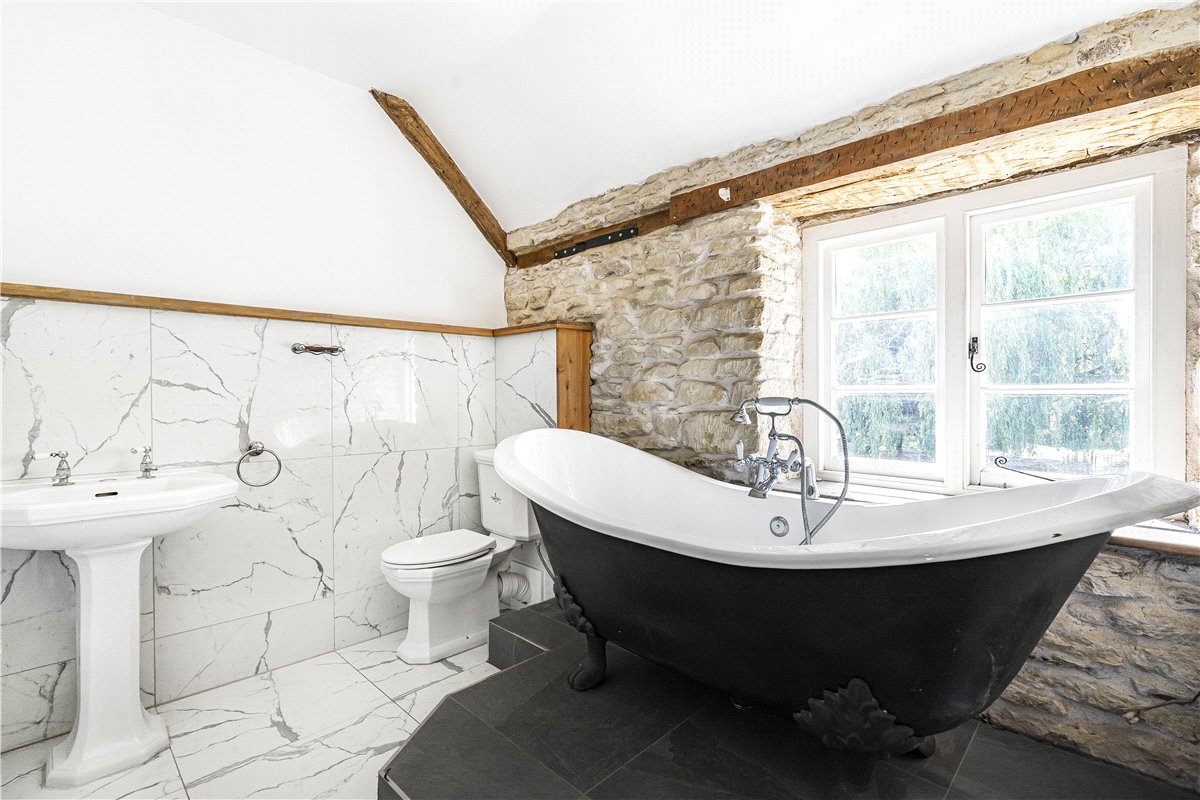 5 bedroom House, North Lane, Weston-on-the-Green, OX25 - Sold STC, Image 25