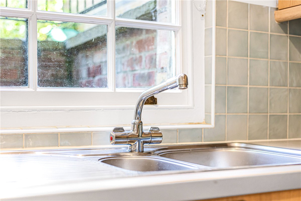 2 bedroom Maisonette, Walton Crescent, Oxford, OX1 - Available, Image 13