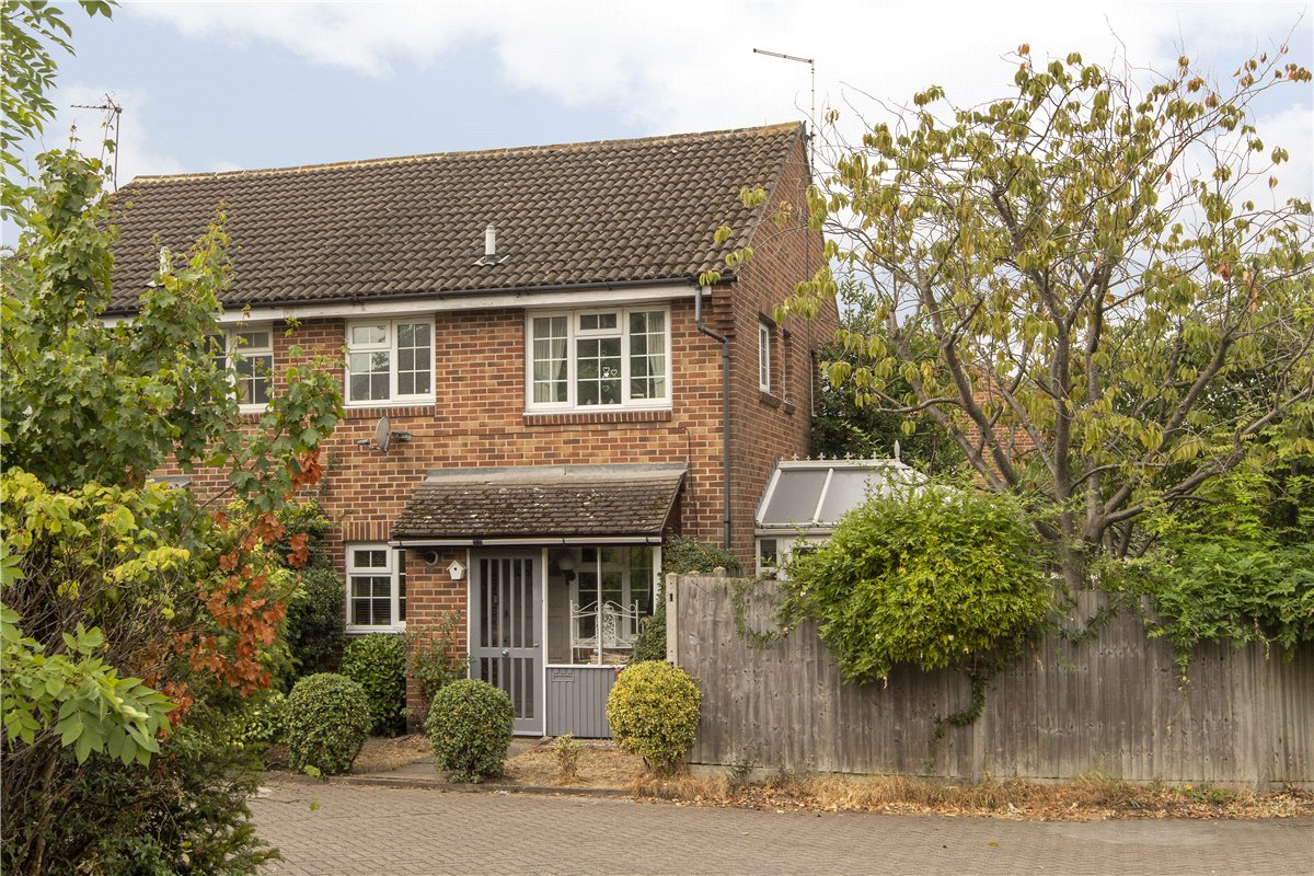 1 bedroom House, St. Peter's Close, London, SW17 - Sold, Image 2