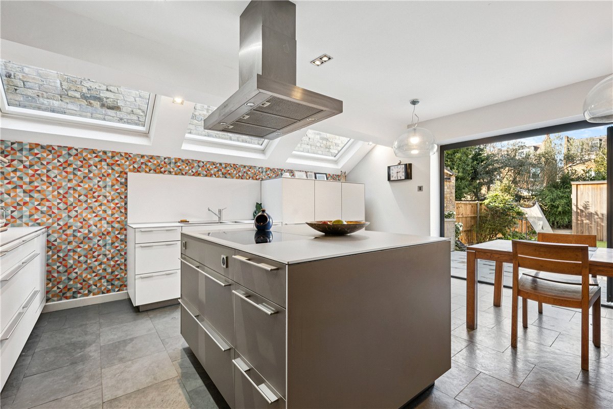 6 bedroom House, Queensmill Road, London, SW6 - Available, Image 13