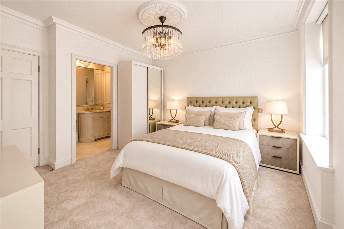7 bedroom House, Upper Brook Street, Mayfair, W1K - Available, Image 26