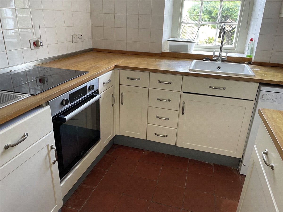 3 bedroom House, Eglwysbach, Colwyn Bay, LL28 - Available, Image 6