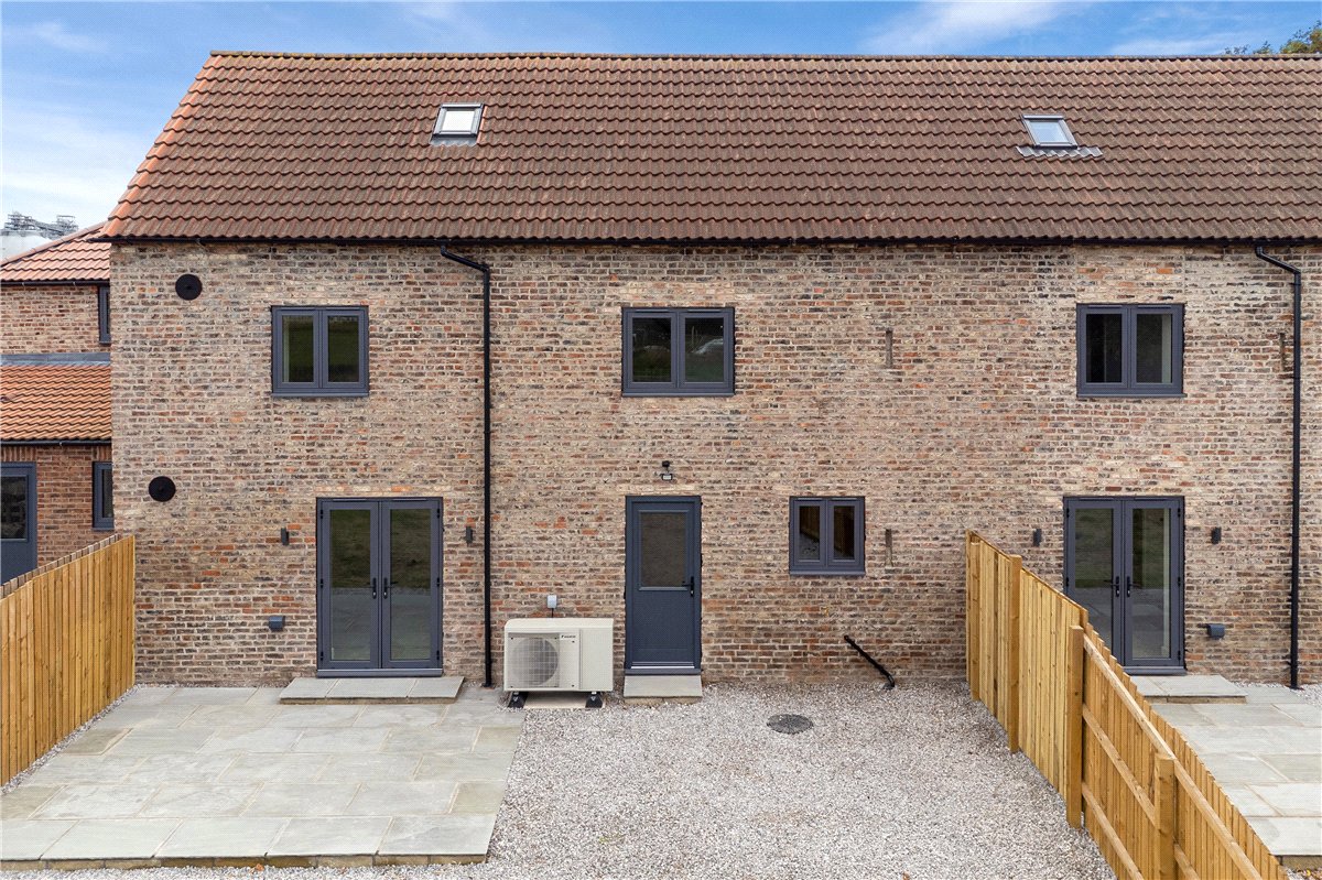 4 bedroom Cottage, Sycamore Barn, Camela Lane, Camblesforth, YO8 - Available, Image 21