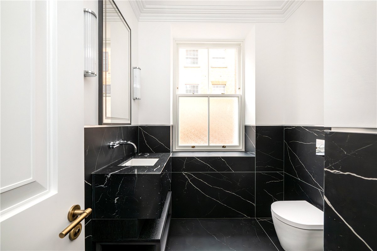 3 bedroom House, Charles Street, London, W1J - Available, Image 7