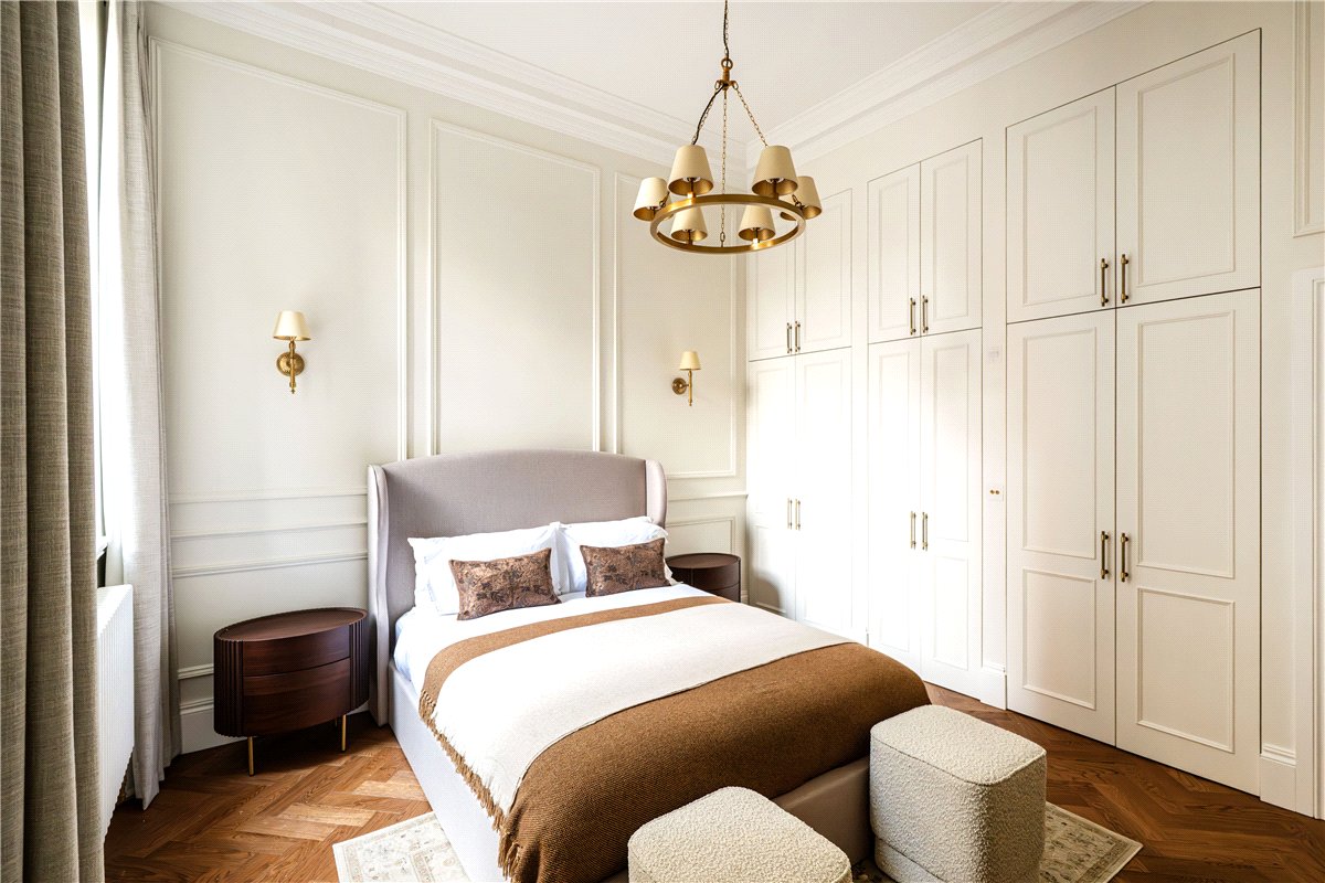 1 bedroom Flat, Upper Brook Street, Mayfair, W1K - Available, Image 16