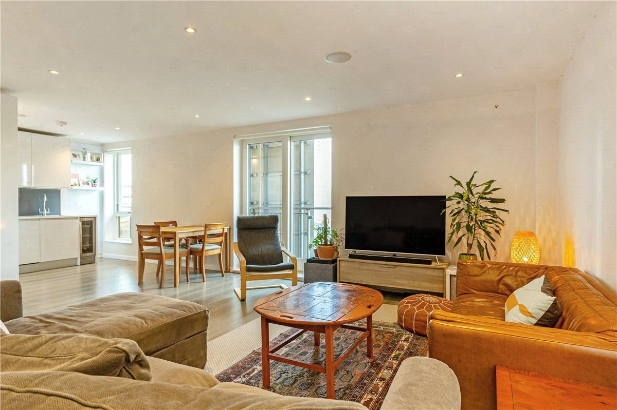 2 bedroom Flat, Hills Road, Cambridge, CB2 - Available, Image 2