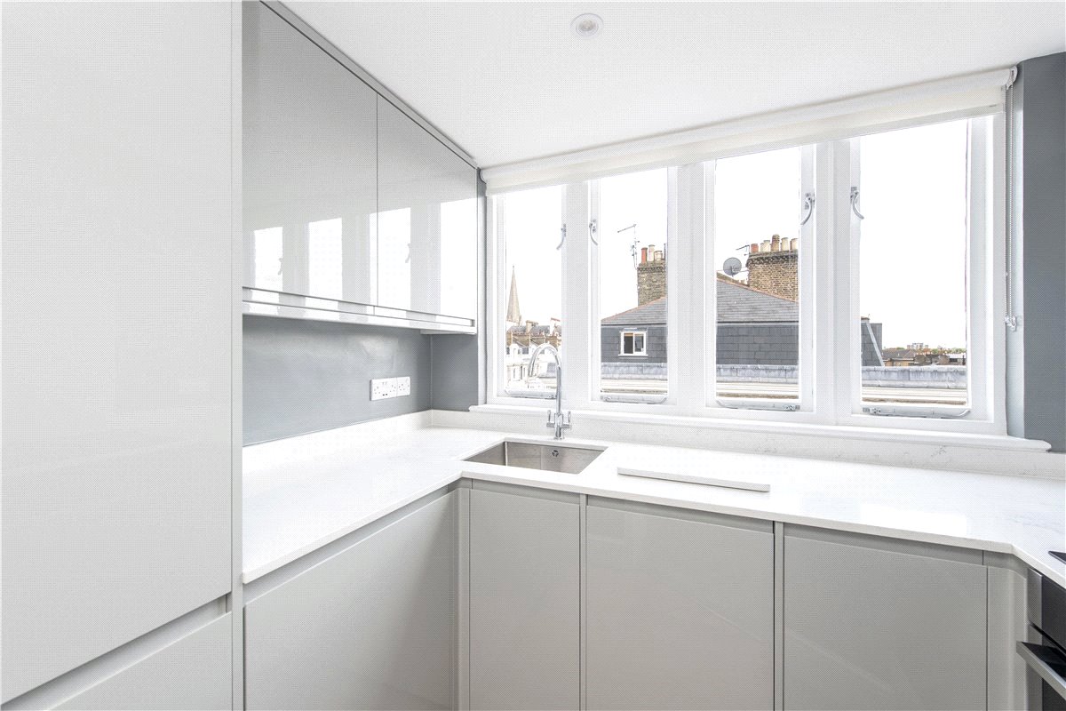 2 bedroom Flat, Coleherne Road, West Brompton, SW10 - Sold