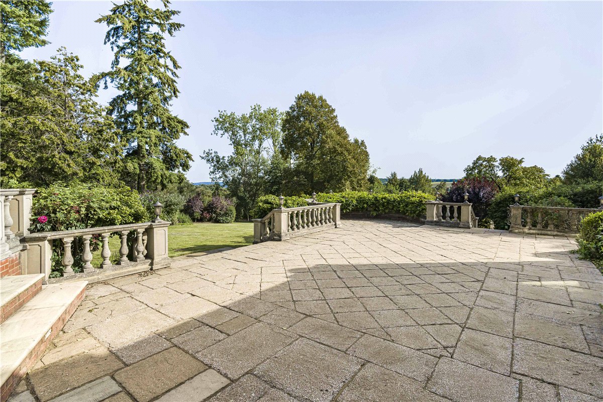 6 bedroom House, Chalk Lane, Hyde Heath, HP6 - Available, Image 5