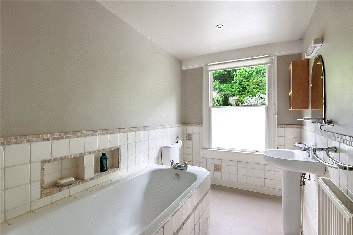 3 bedroom House, Prospect Place, Camden Road, BA1 - , Image 7