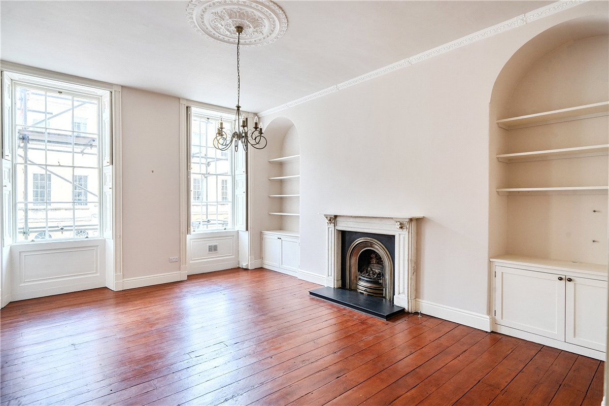 2 bedroom Flat, Henrietta Street, Bath, BA2 - Available, Image 2