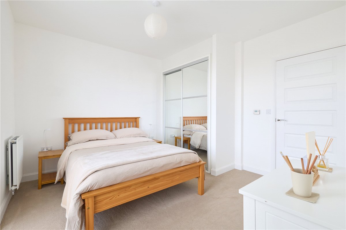 2 bedroom Flat, Osprey Drive, Trumpington, CB2 - Sold, Image 7