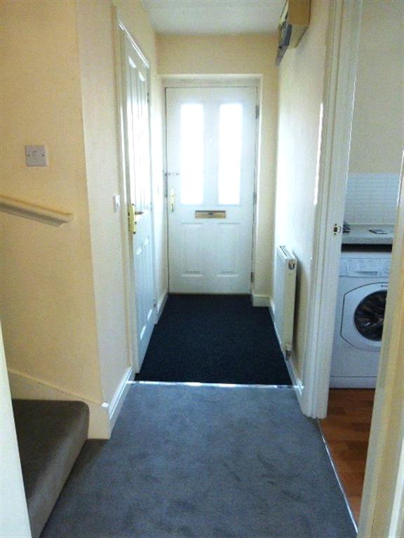 3 bedroom House, Bracken Way, Harworth, DN11 - , Image 2