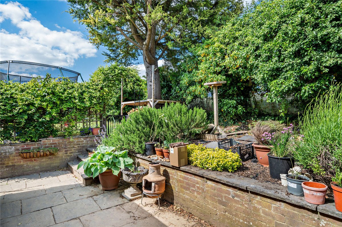 3 bedroom House, Leckhampstead, Newbury, RG20 - Sold, Image 2