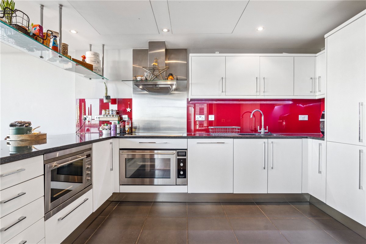 3 bedroom Flat, Commodore House, Battersea Reach, SW18 - Sold, Image 12