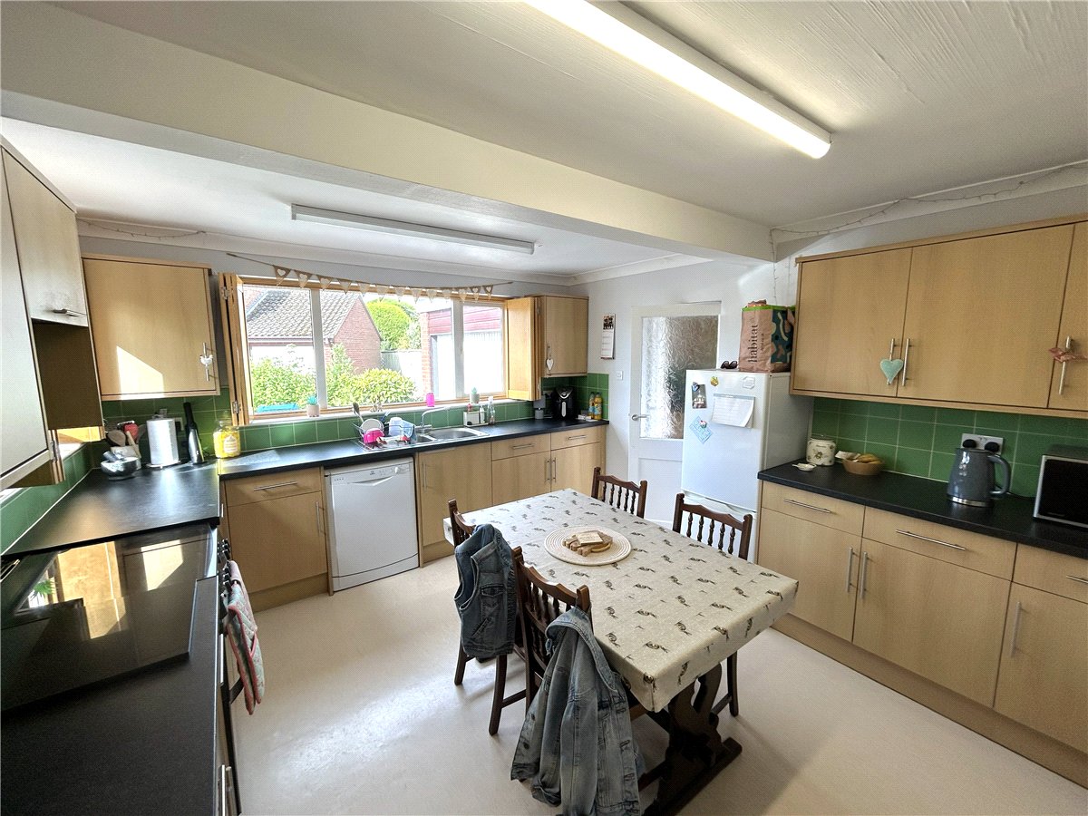 4 bedroom Bungalow, Meadow Drive, Scruton, DL7 - Available, Image 2