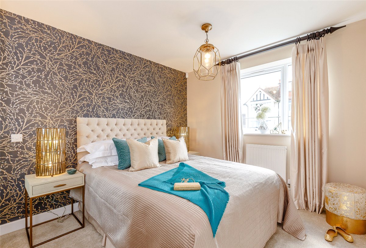 2 bedroom Flat, Steel Close, Newbury, RG14 - Available, Image 2