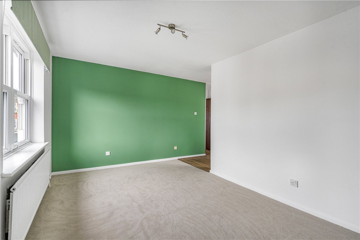 2 bedroom Flat, St. Clements Street, Oxford, OX4 - Available, Image 2
