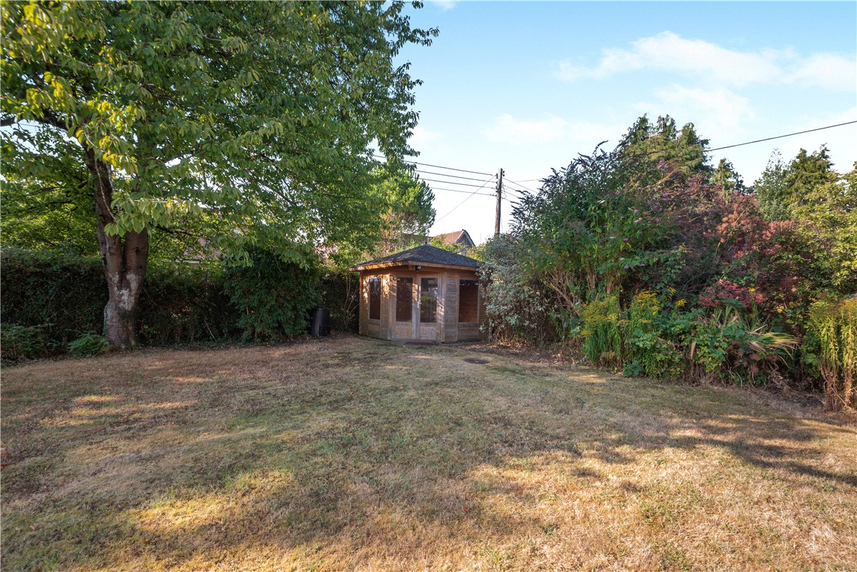 4 bedroom House, Stoney Lane, Weeke, SO22 - Available, Image 10