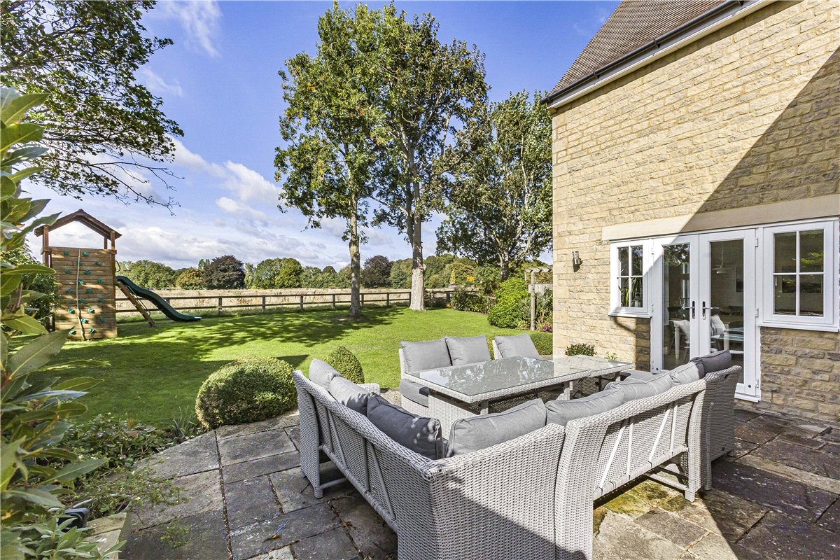 6 bedroom House, Bolsover Close, Long Hanborough, OX29 - Sold, Image 15