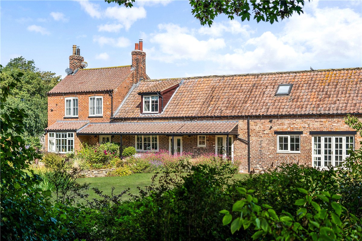 4 bedroom House, Yedingham, Malton, YO17 - Available