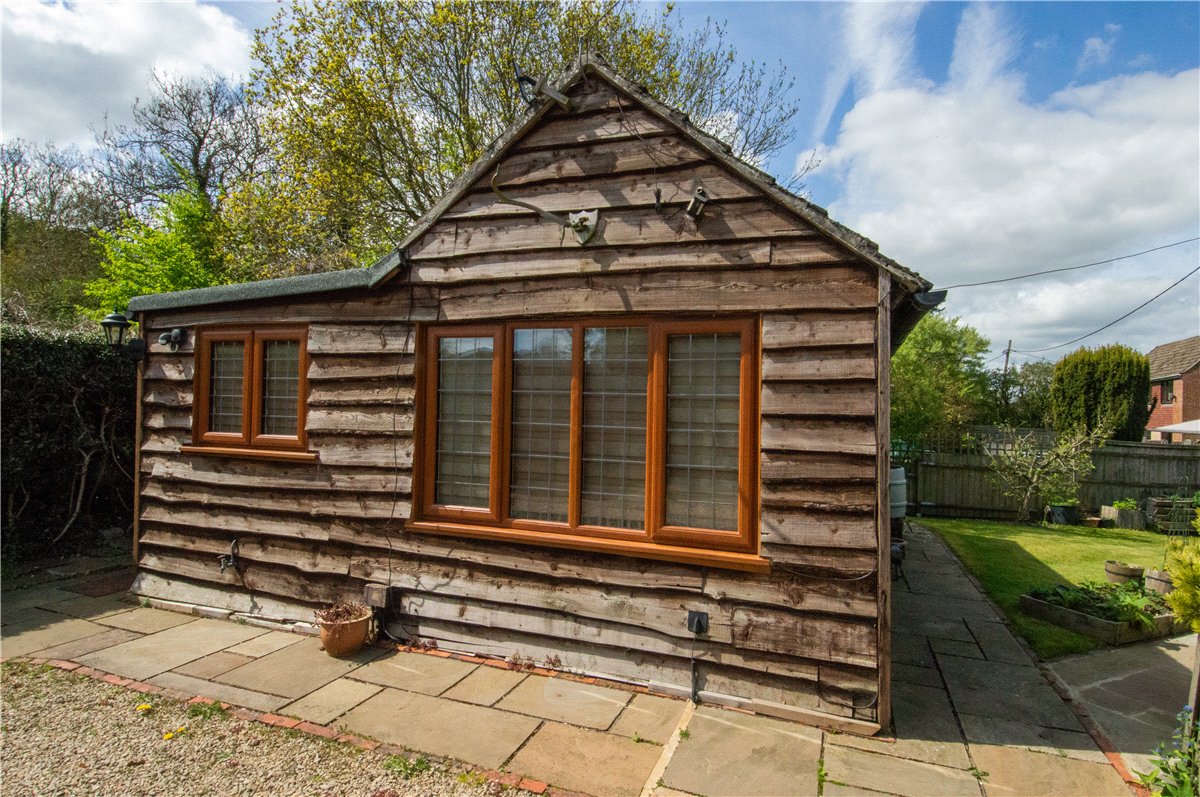 4 bedroom Cottage, Newbury Road, Wickham, RG20 - Available, Image 20