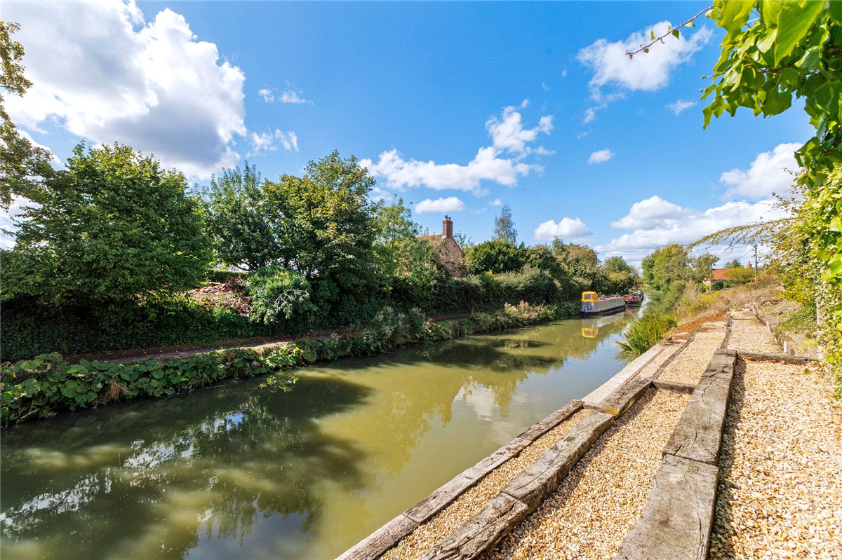 4 bedroom House, Honeystreet, Pewsey, SN9 - Sold STC, Image 1