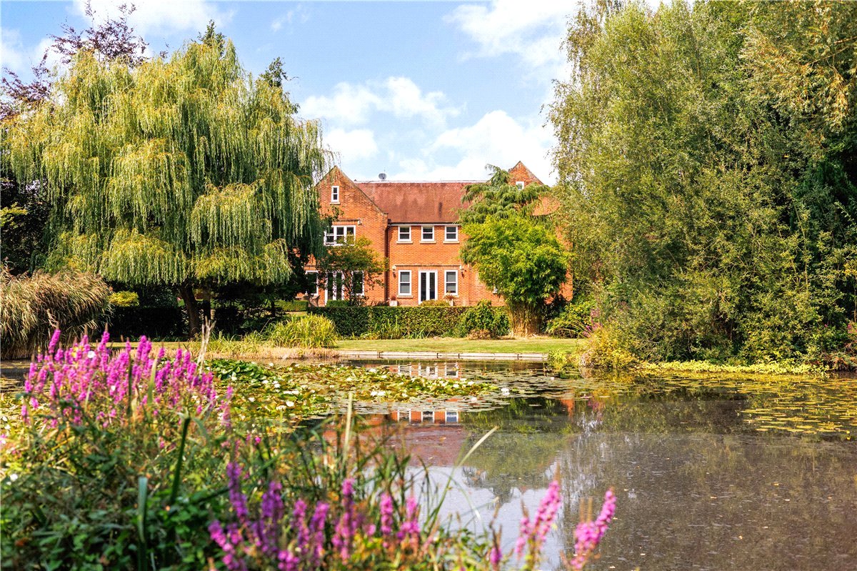 8 bedroom House, Milton Lilbourne, Pewsey, SN9 - Available