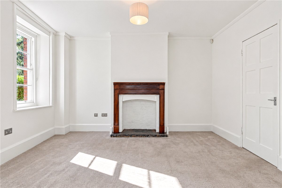 3 bedroom Cottage, Bishops Avenue, London, SW6 - Available, Image 6