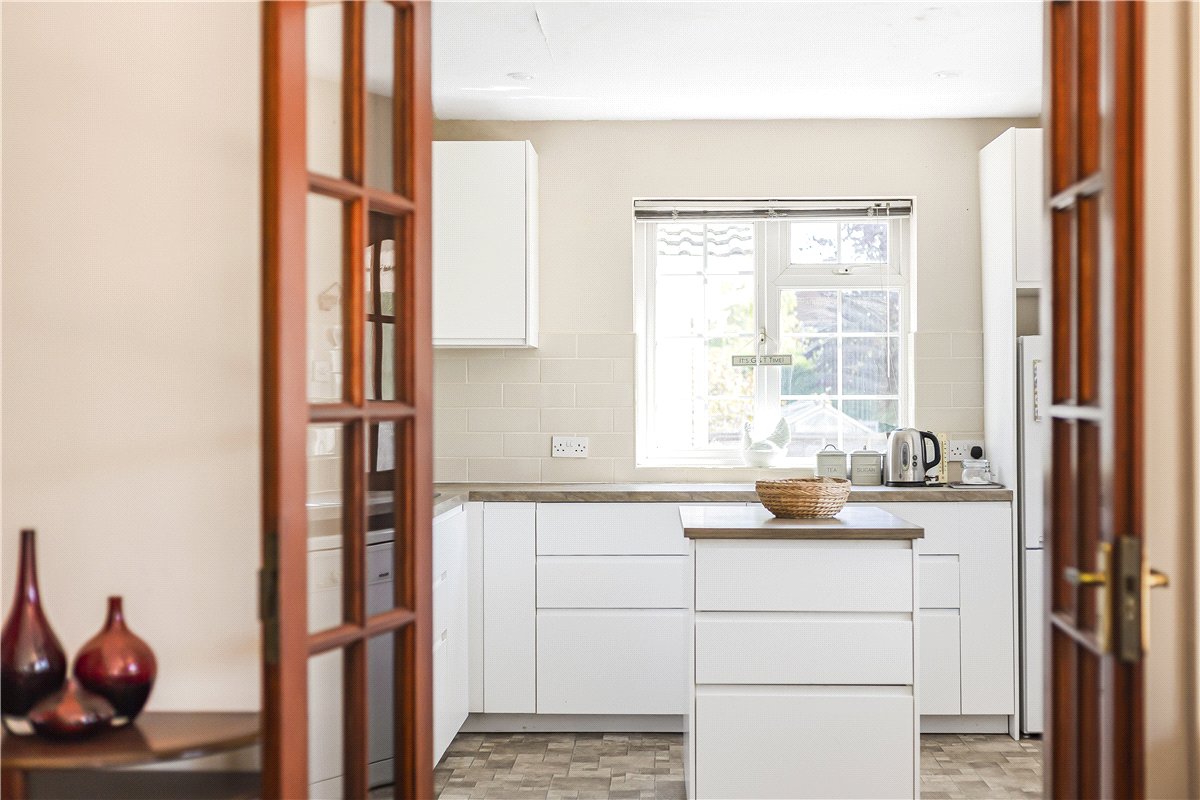 3 bedroom House, Henwood, Wootton, OX1 - Available, Image 5