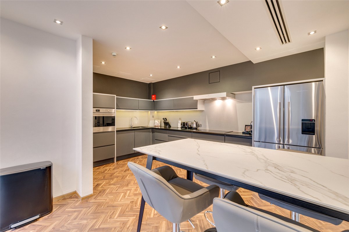 4 bedroom House, Cheval Place, Knightsbridge, SW7 - Available, Image 17