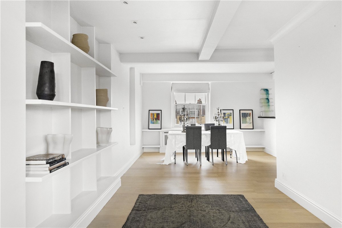 3 bedroom Flat, Cadogan Square, Knightsbridge, SW1X - Available, Image 20