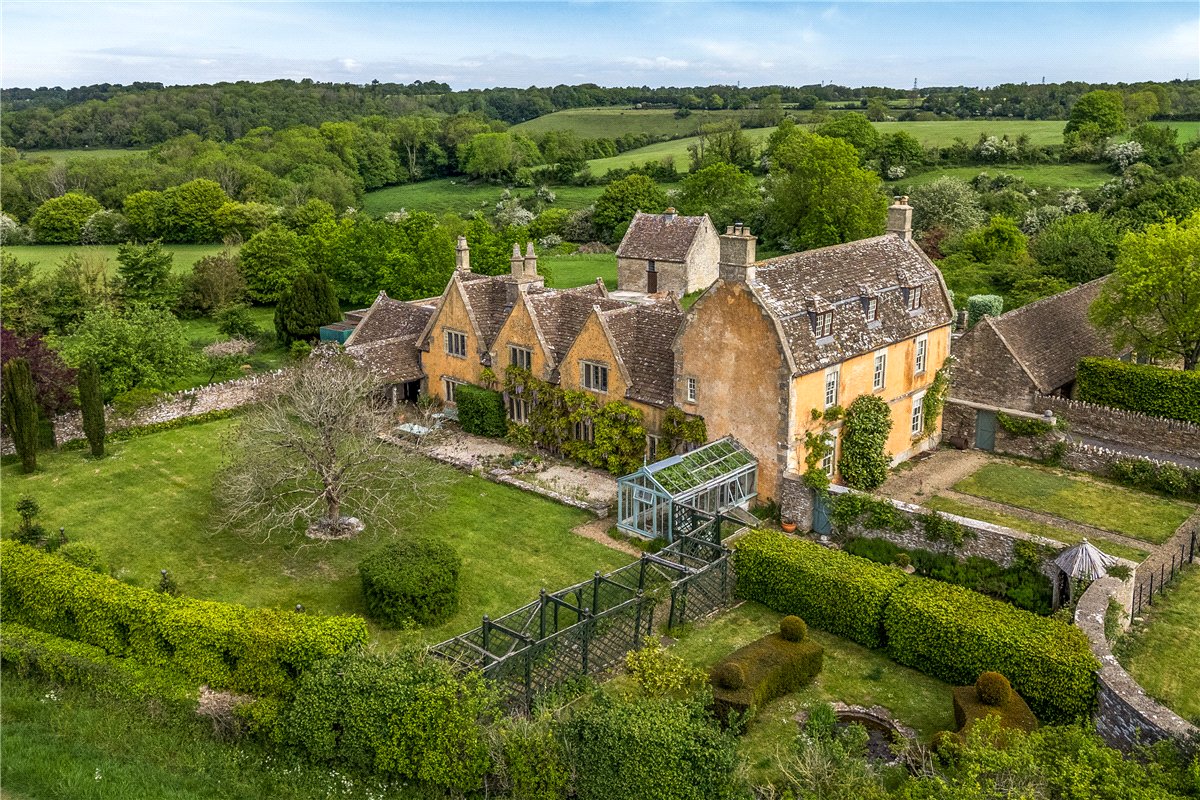 5 bedroom House, West Yatton, Yatton Keynell, SN14 - Available