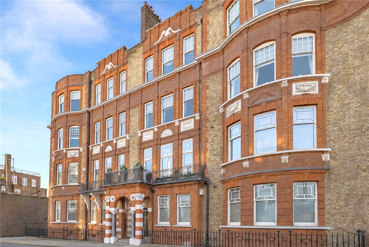 4 bedroom Flat, Wynnstay Gardens, Kensington, W8 - Available, Image 17