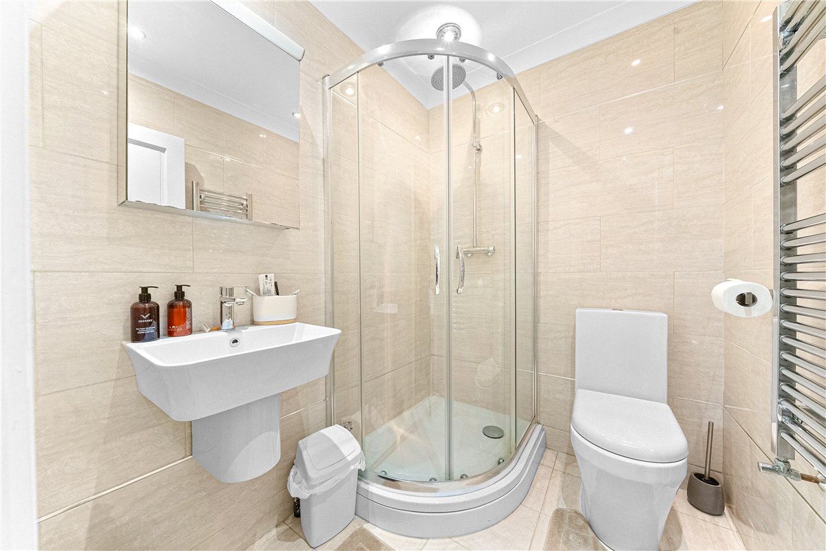 18 bedroom House, Wold Road, Nafferton, YO25 - Available, Image 31