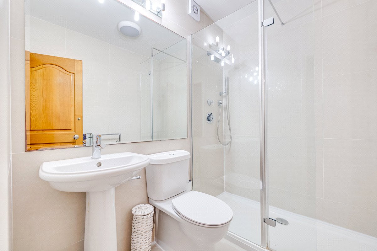 2 bedroom Flat, Stevenage Road, London, SW6 - Let Agreed, Image 12