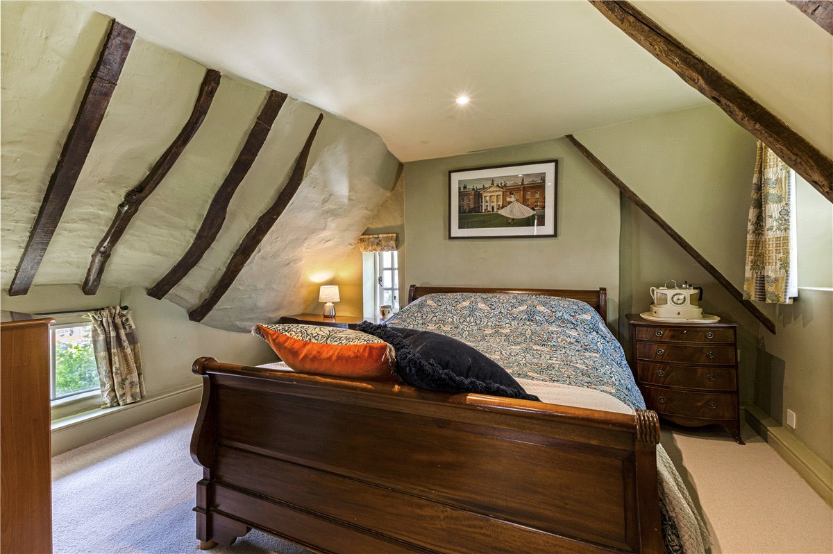 3 bedroom House, The Butts, Aldbourne, SN8 - Available, Image 8