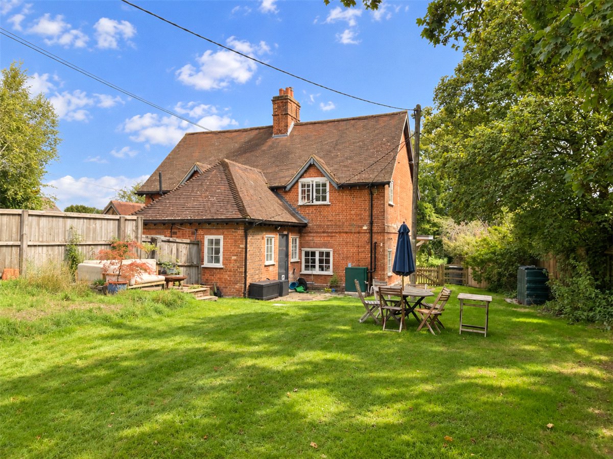 3 bedroom House, Tichborne, Alresford, SO24 - Available, Image 10