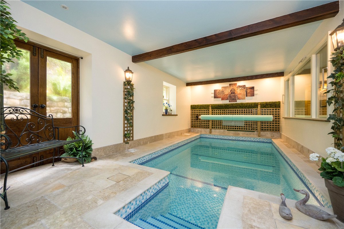 10 bedroom House, Felliscliffe, Harrogate, HG3 - Available, Image 16
