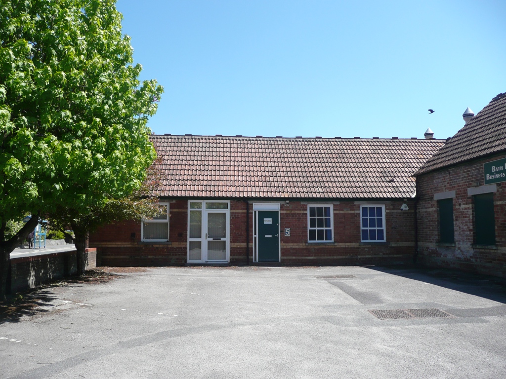 274 to 4647 Sq Ft, Bath Road, Devizes, SN10 - Available, Image 4