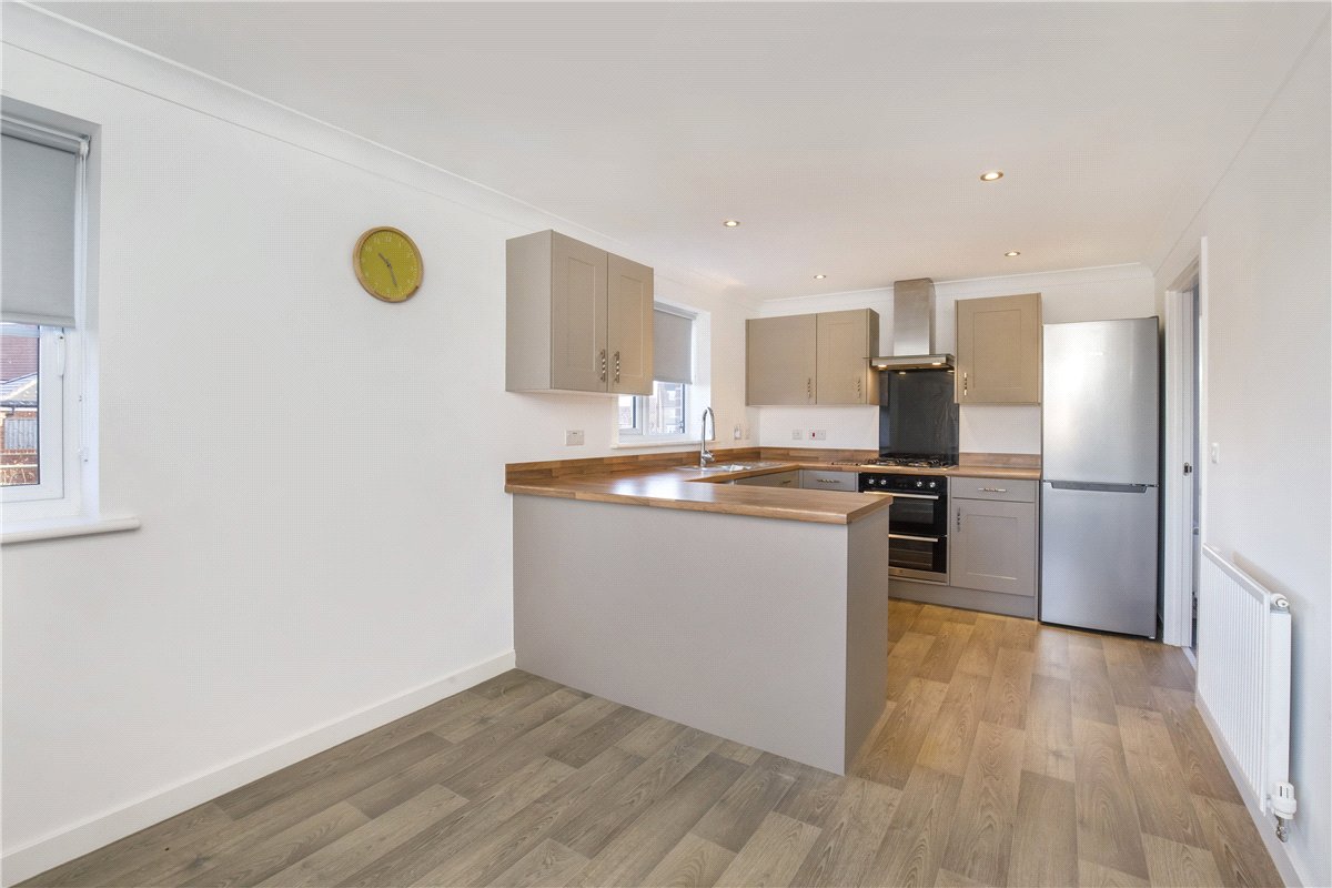 3 bedroom House, Ingleborough Drive, Harrogate, HG3 - Available, Image 15