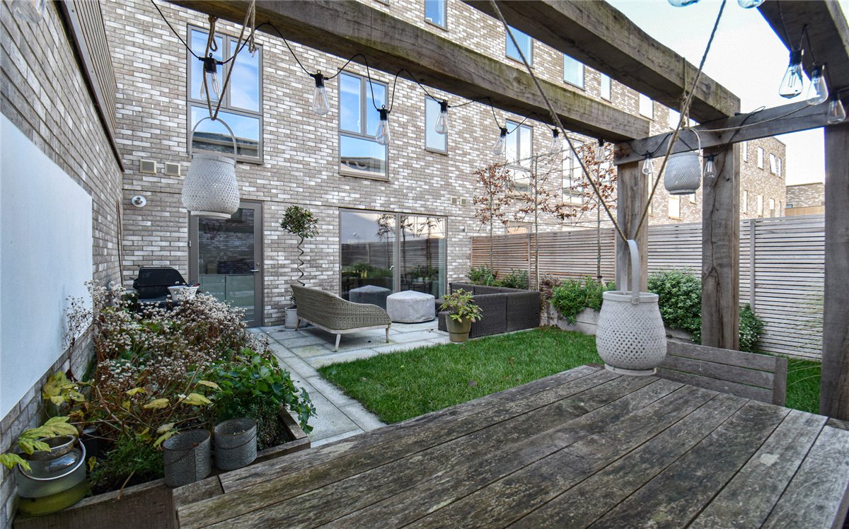 4 bedroom House, Knightly Avenue, Cambridge, CB2 - , Image 20