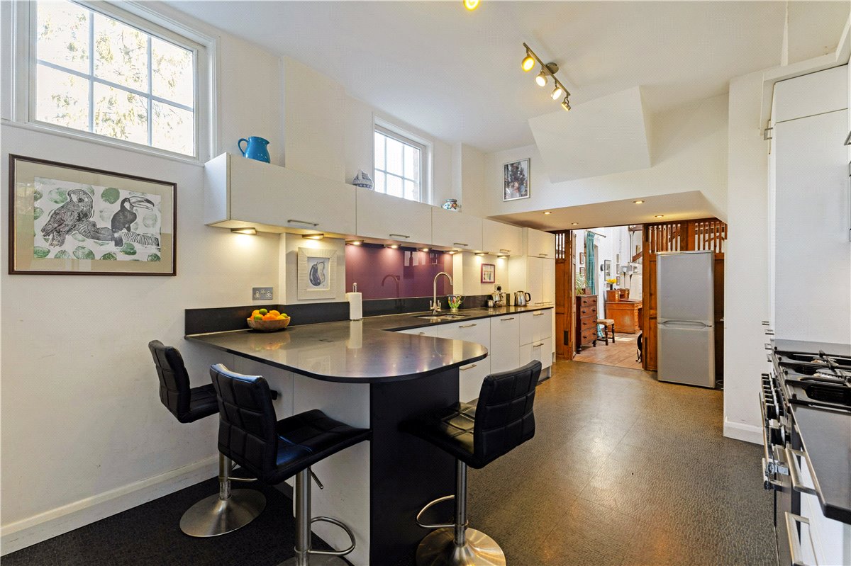 3 bedroom House, Neates Yard, Marlborough, SN8 - Sold, Image 19